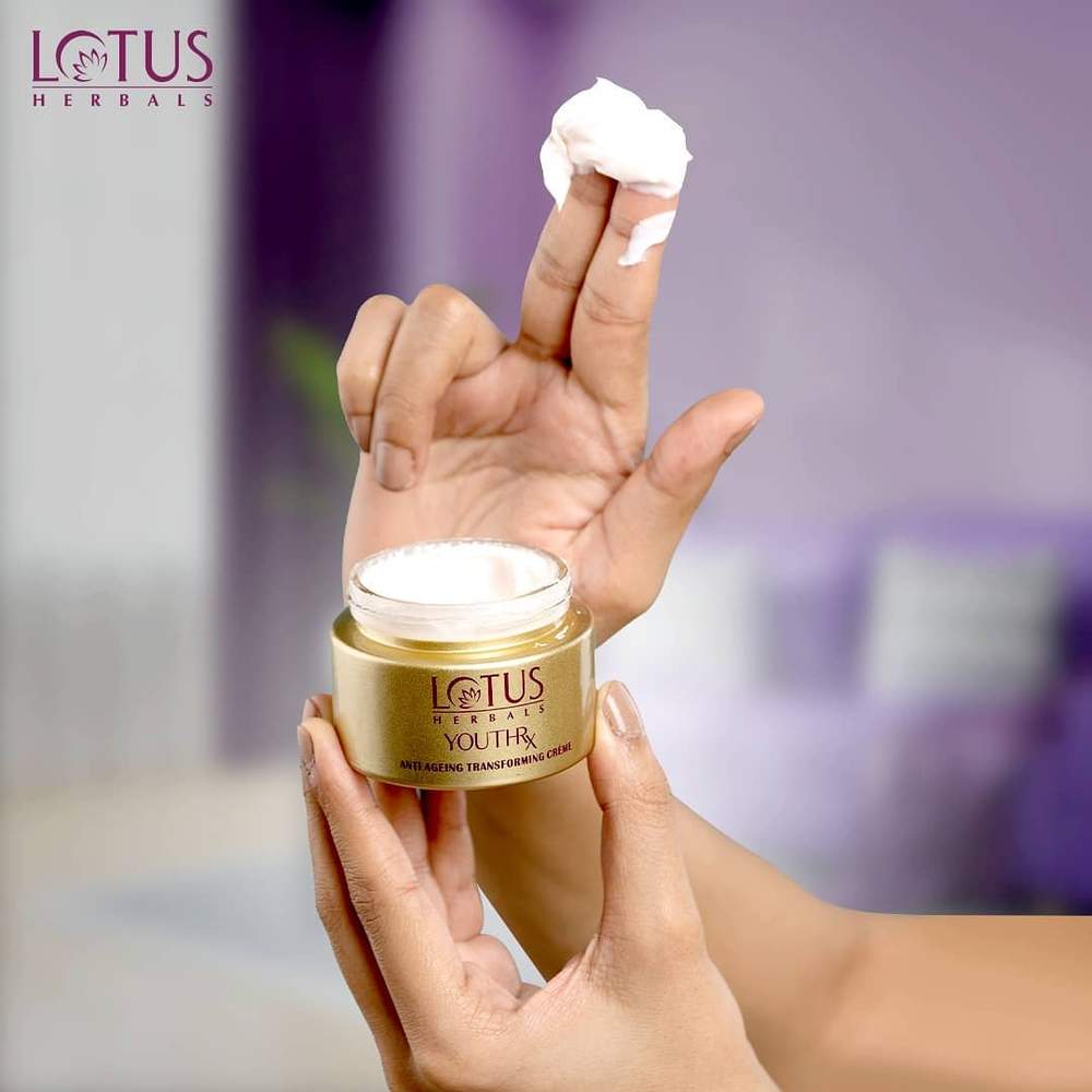 Lotus Herbals YouthRx Anti-Ageing Transforming Creme SPF 25 PA +++