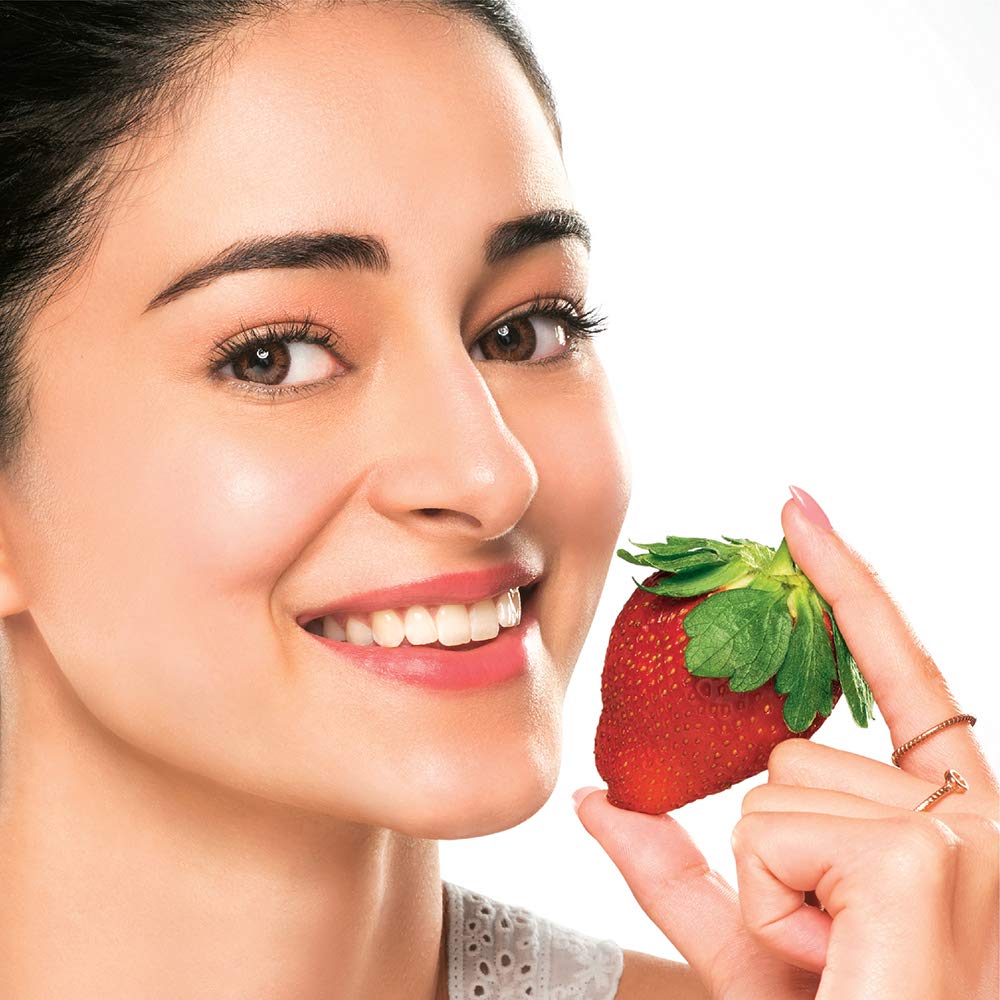 Lakme Blush & Glow Strawberry Freshness Gel Face Wash, 100 g
